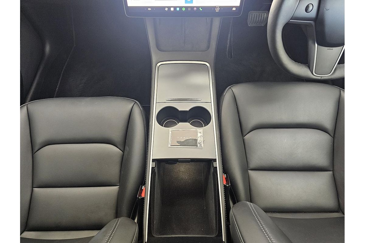 2022 Tesla Model 3 Rear-Wheel Drive