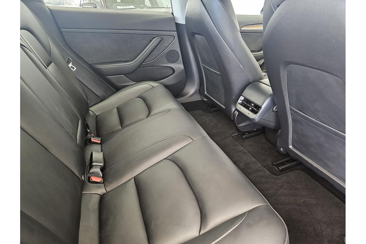 2022 Tesla Model 3 Rear-Wheel Drive