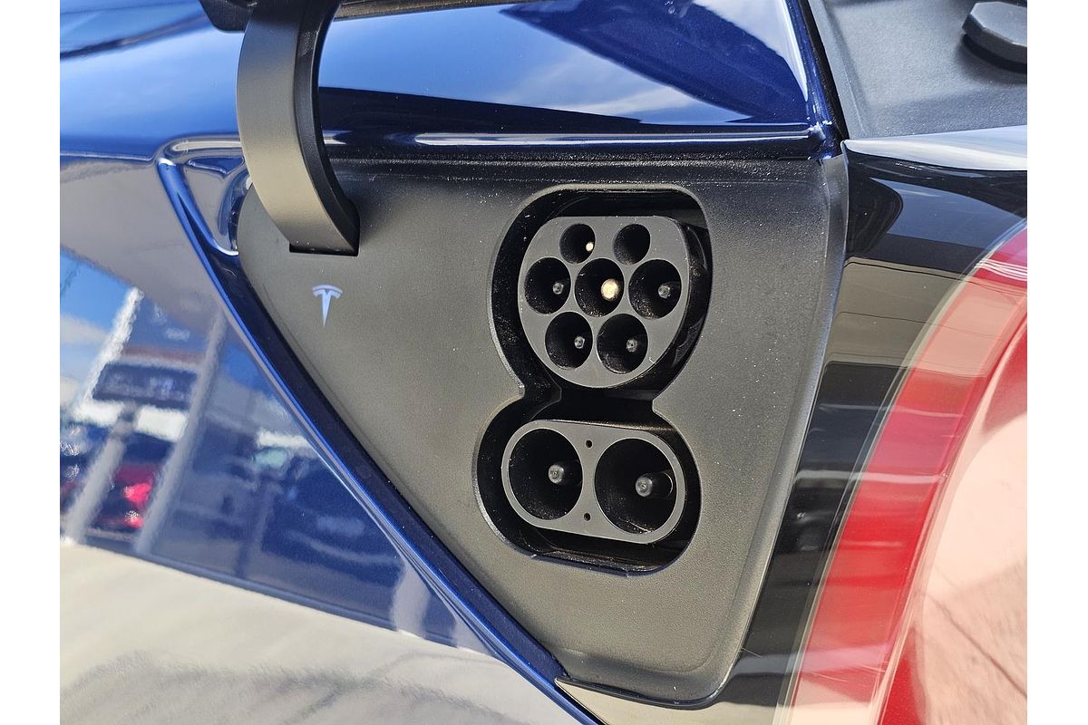 2022 Tesla Model 3 Rear-Wheel Drive