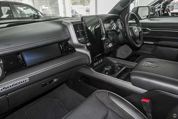 2025 RAM 1500 Laramie Sport Hurricane SO RamBox DT 4X4 SWB