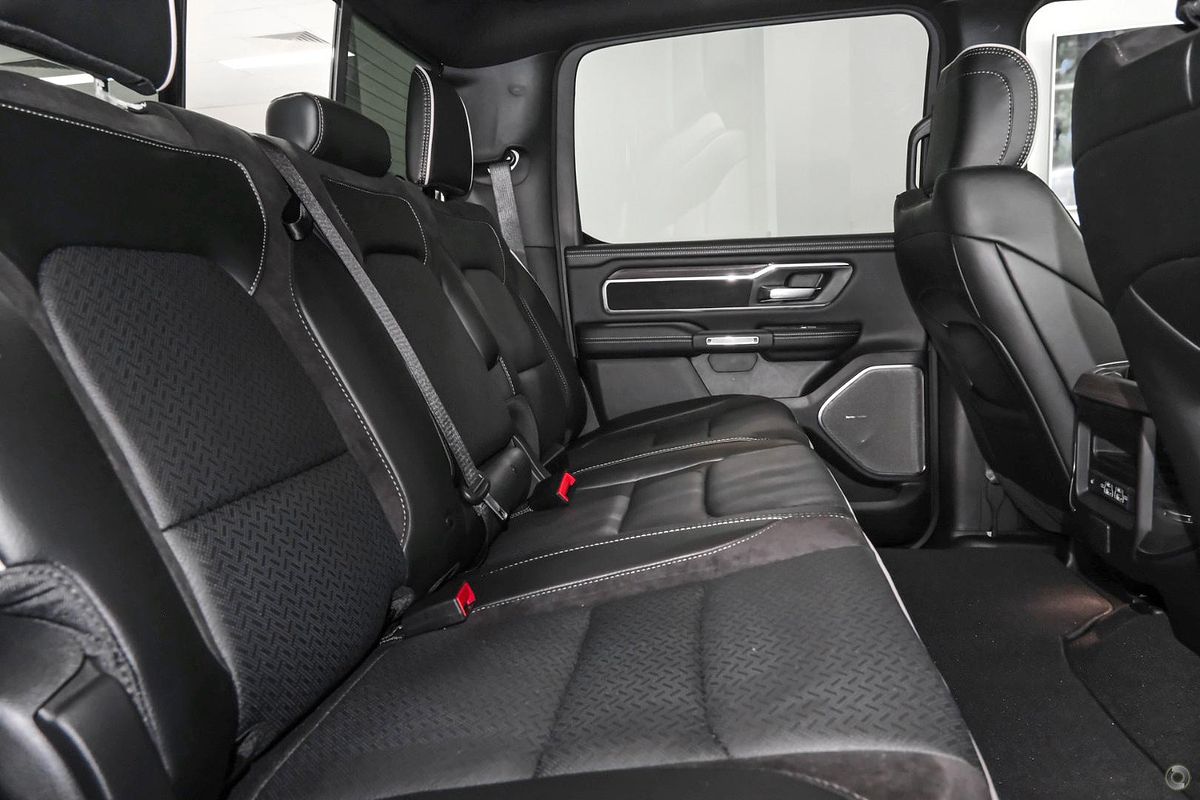 2025 RAM 1500 Laramie Sport Hurricane SO RamBox DT 4X4 SWB