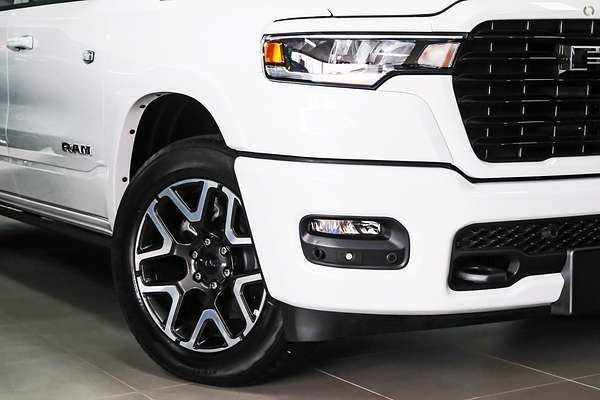 2025 RAM 1500 Laramie Sport Hurricane SO RamBox DT 4X4 SWB