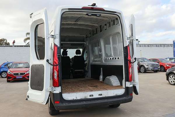 2022 LDV Deliver 9 LWB