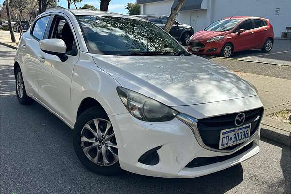 2015 Mazda 2 Maxx DJ Series