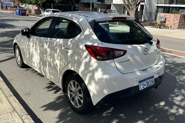 2015 Mazda 2 Maxx DJ Series