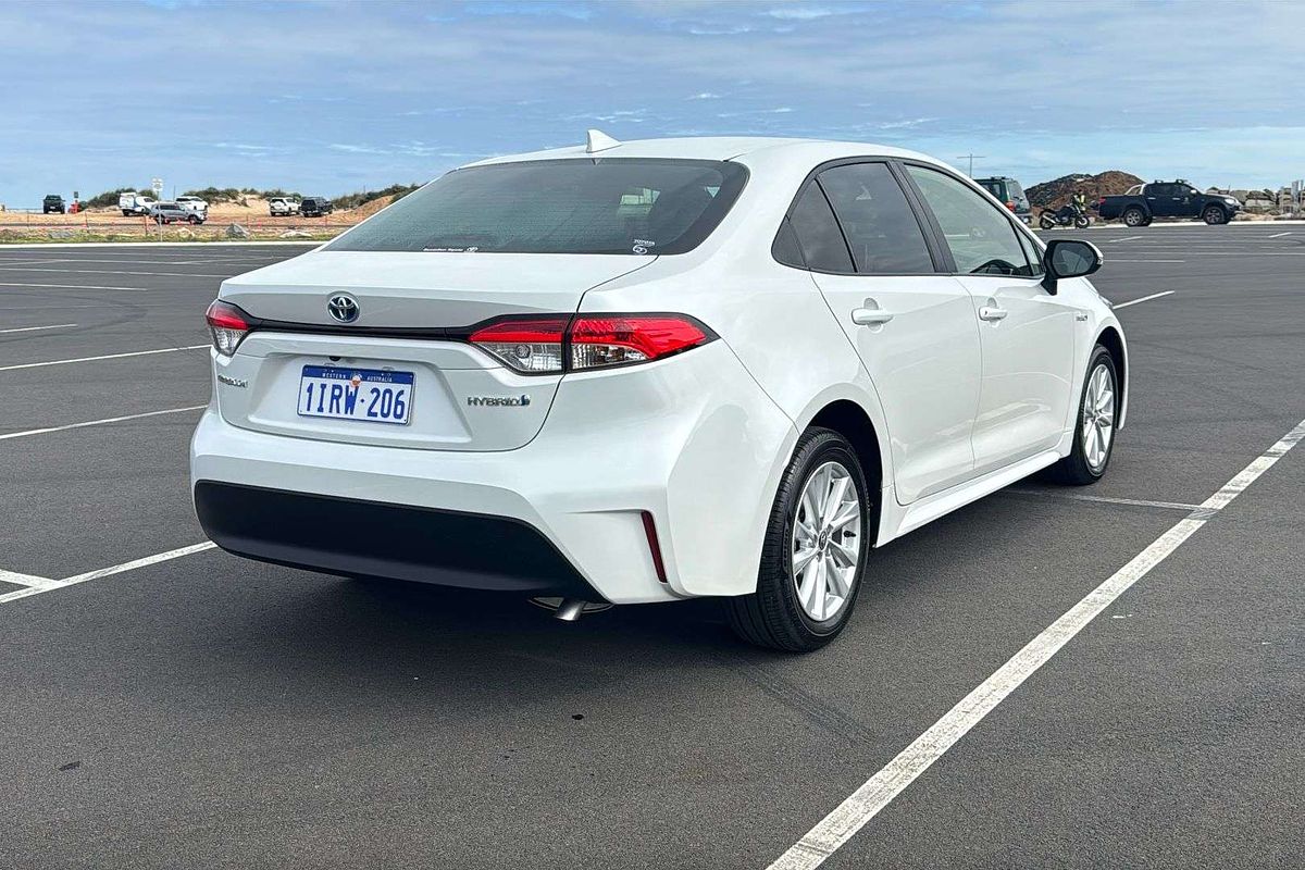 2023 Toyota Corolla SX Hybrid ZWE219R