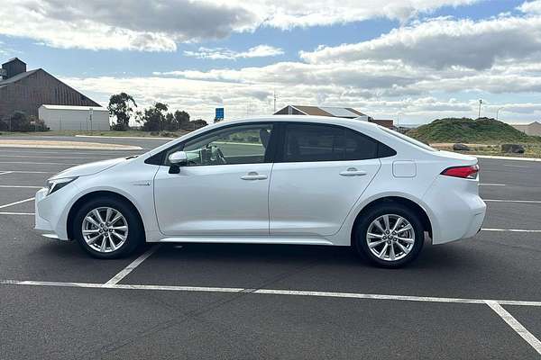 2023 Toyota Corolla SX Hybrid ZWE219R