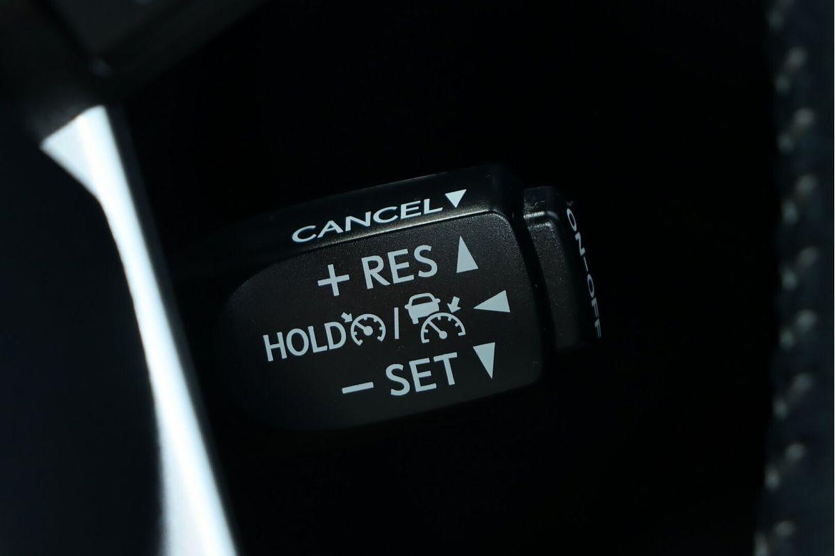 2024 Toyota Hilux SR5 GUN126R 4X4