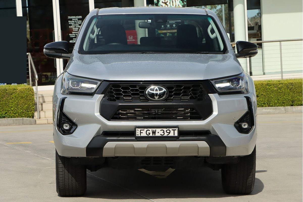 2024 Toyota Hilux SR5 GUN126R 4X4