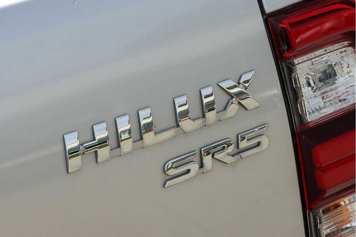 2024 Toyota Hilux SR5 GUN126R 4X4