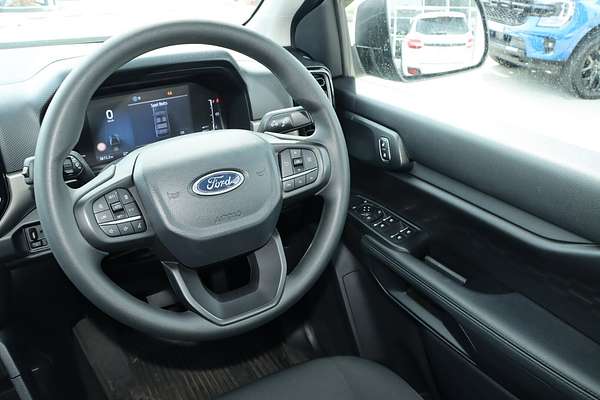 2024 Ford Everest Ambiente 2.0L