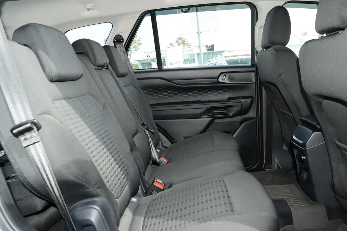 2024 Ford Everest Ambiente 2.0L