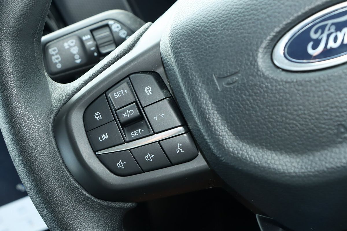 2024 Ford Everest Ambiente 2.0L
