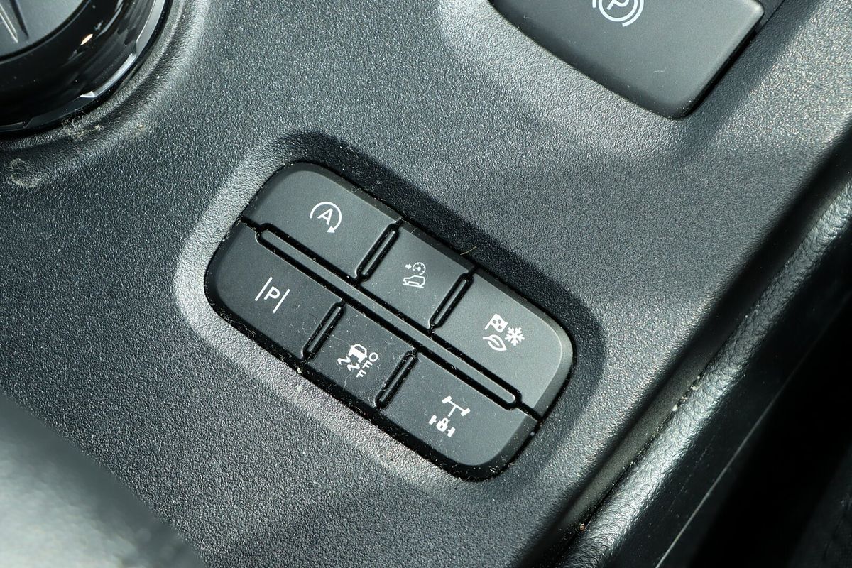 2024 Ford Everest Ambiente 2.0L