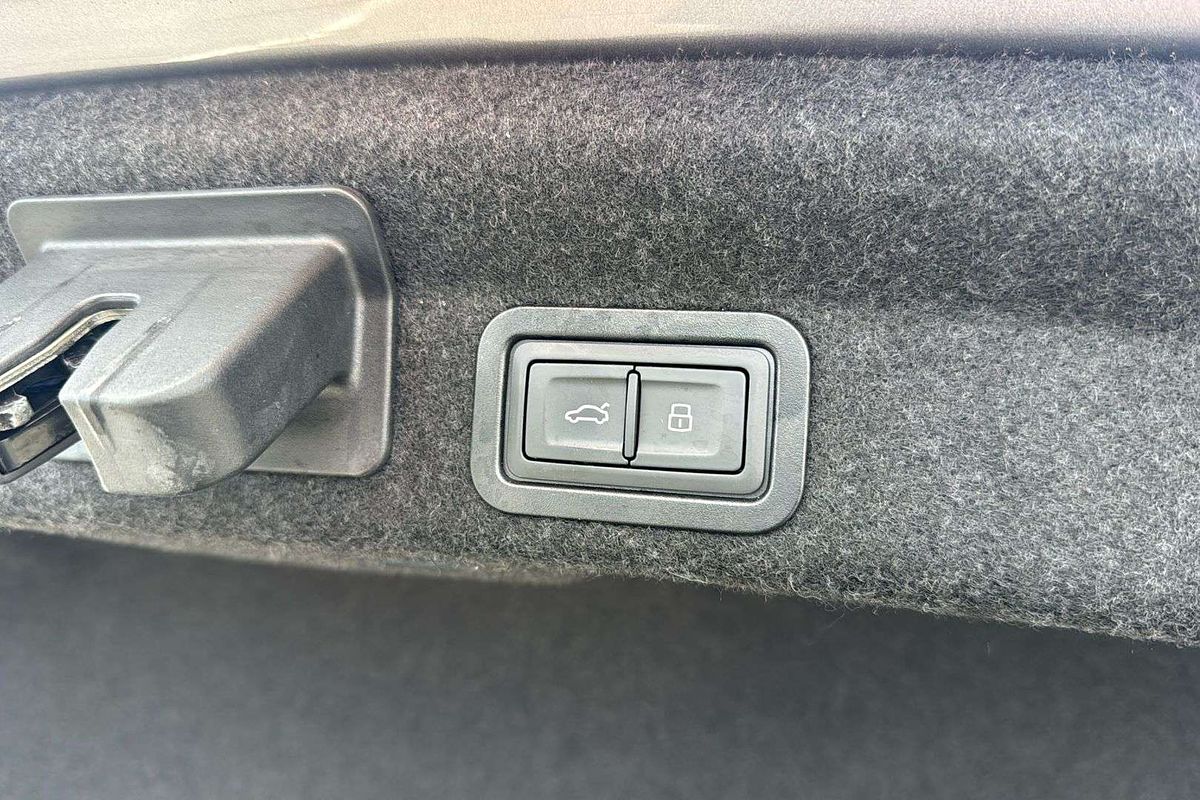 2021 Audi A6 40 TFSI C8
