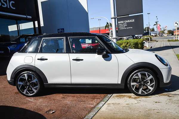2025 MINI Cooper S Classic F66