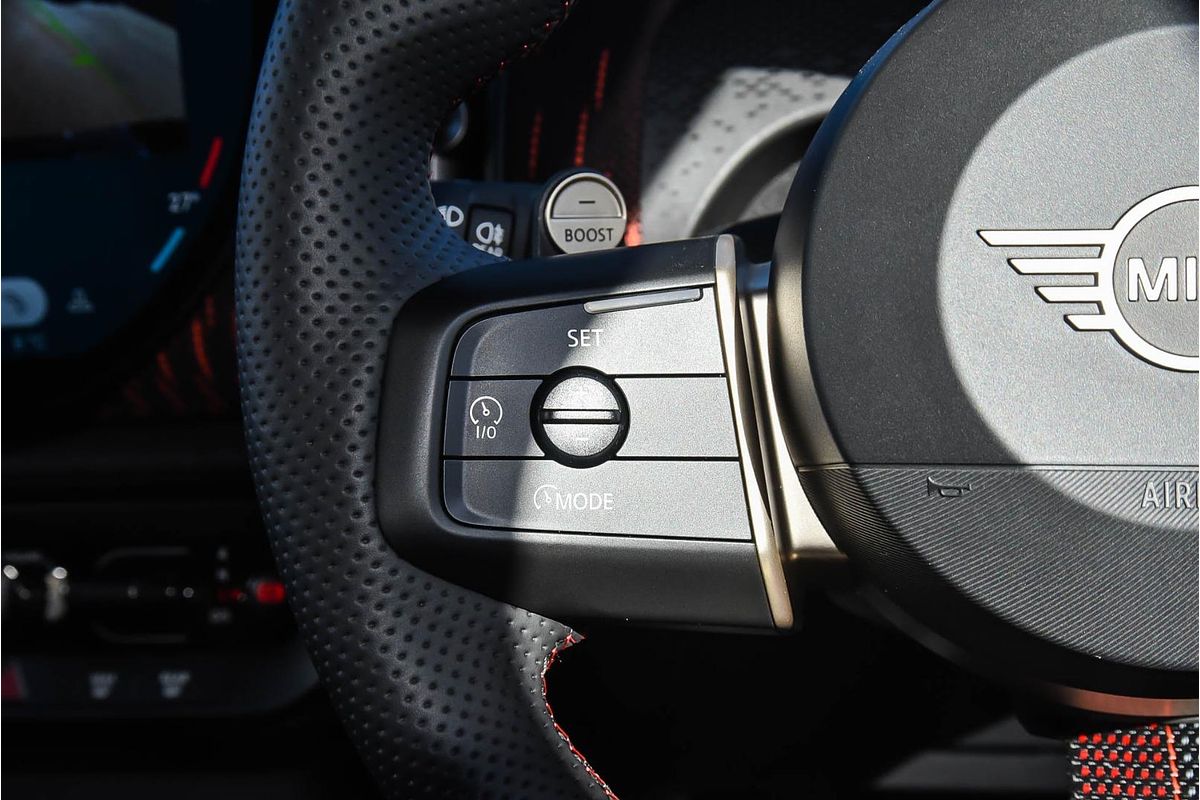 2025 MINI Countryman JCW Favoured U25