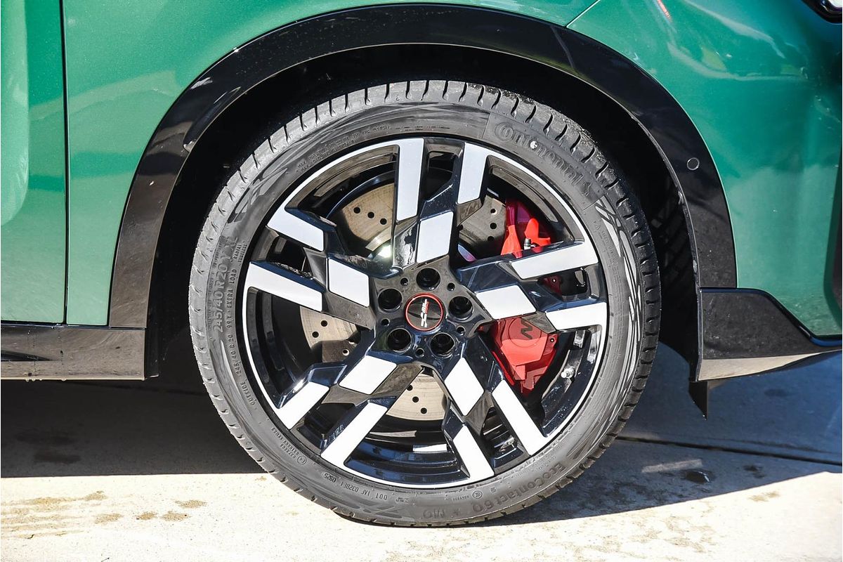 2025 MINI Countryman JCW Favoured U25