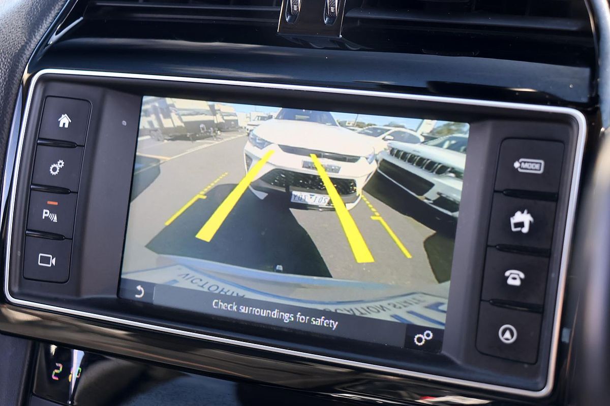 2016 Jaguar F-PACE 20d Prestige X761