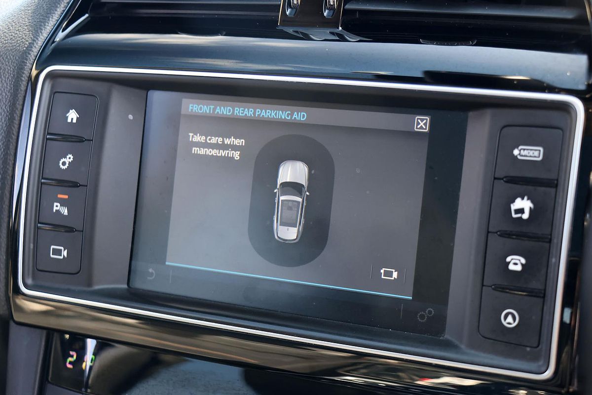 2016 Jaguar F-PACE 20d Prestige X761
