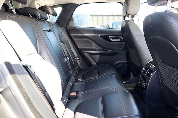 2016 Jaguar F-PACE 20d Prestige X761