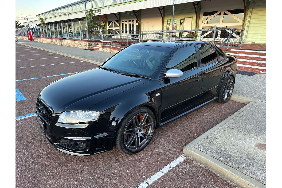 2007 Audi RS4  B7