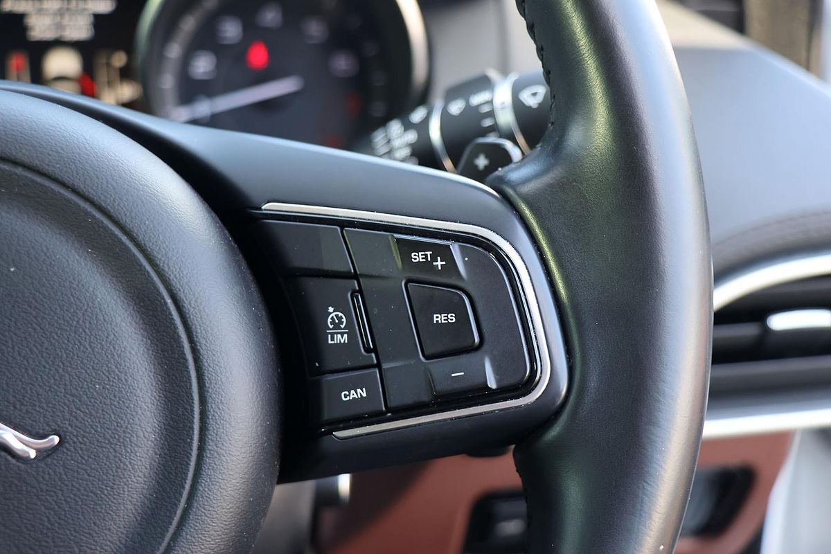 2015 Jaguar XE 25t Portfolio X760
