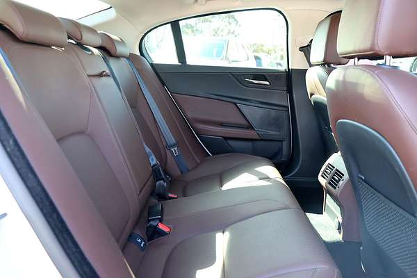 2015 Jaguar XE 25t Portfolio X760