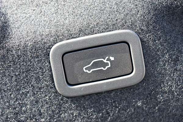 2015 Jaguar XE 25t Portfolio X760