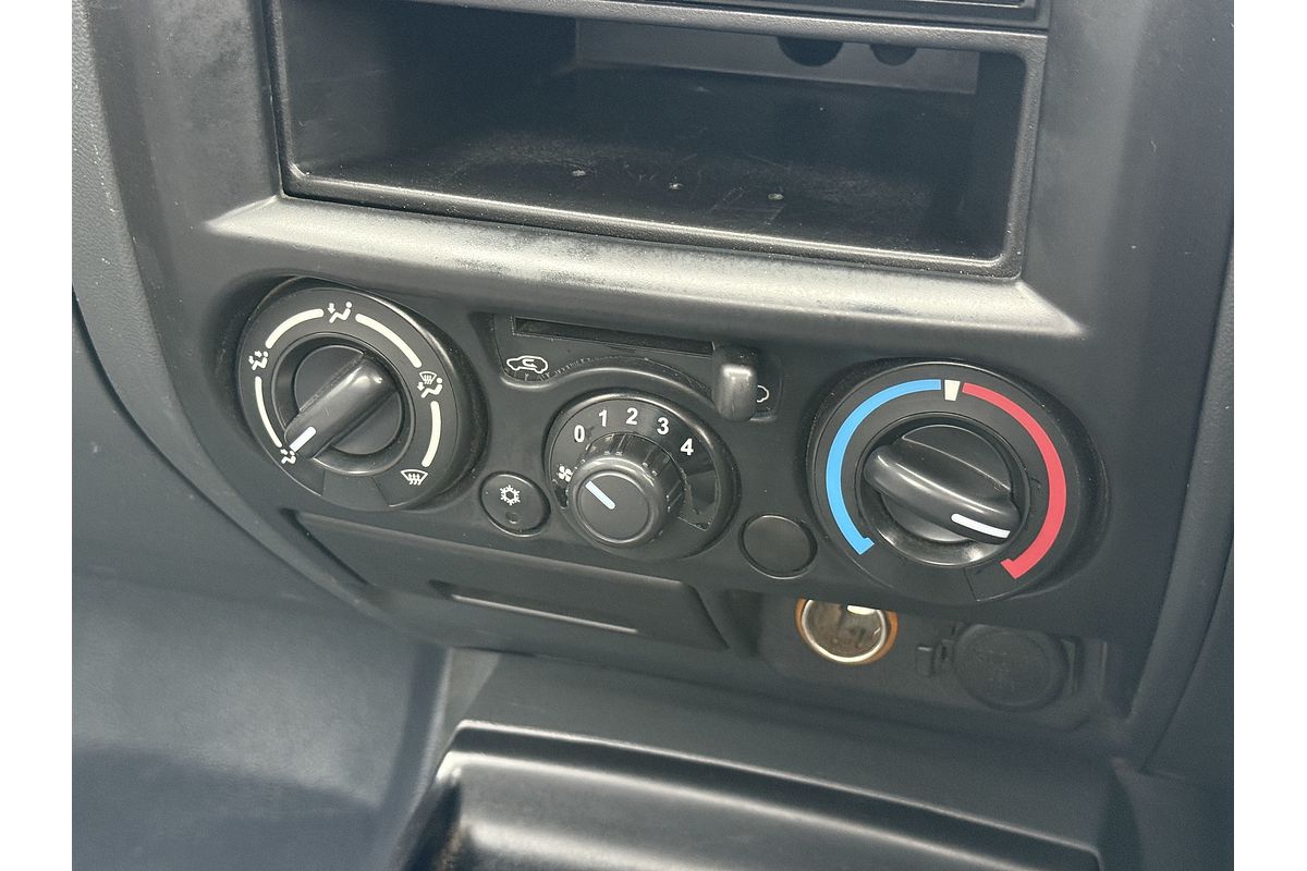 2012 Isuzu D-MAX SX 4X4