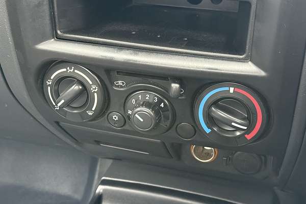 2012 Isuzu D-MAX SX 4X4