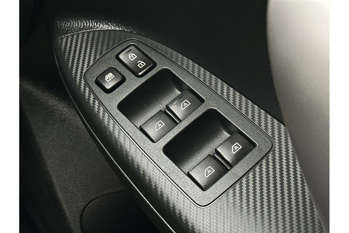 2023 Mitsubishi Eclipse Cross LS YB