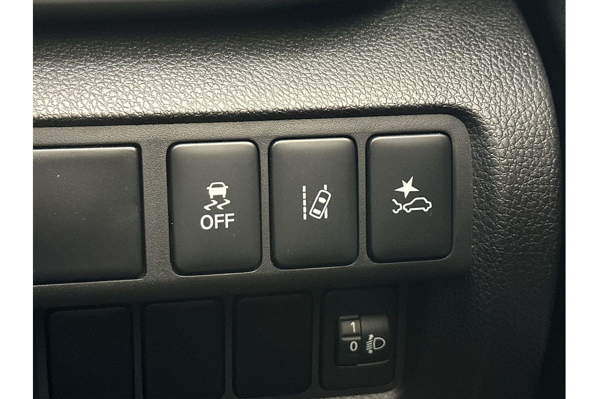 2023 Mitsubishi Eclipse Cross LS YB