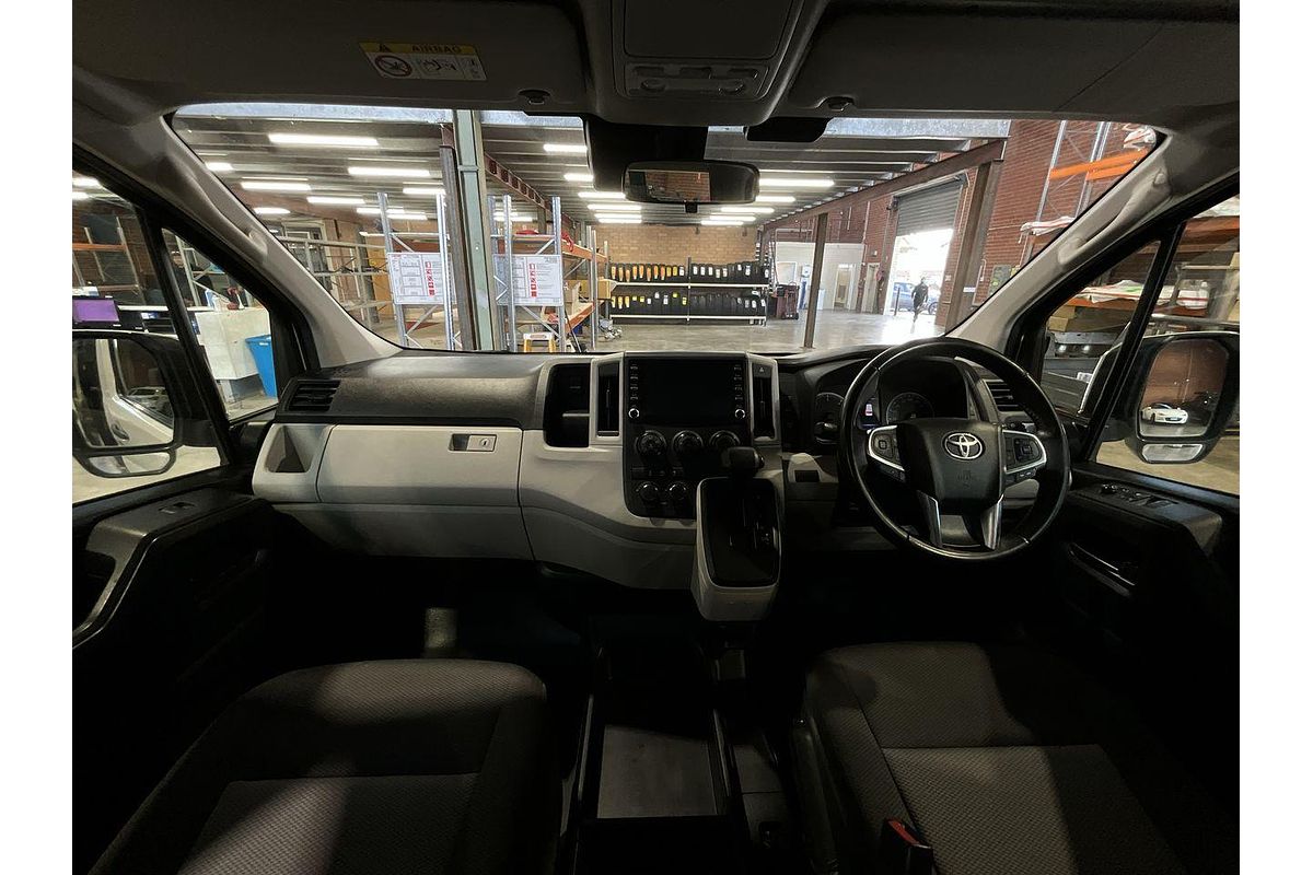 2021 Toyota Hiace Commuter GDH322R ELWB High Roof