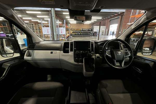 2021 Toyota Hiace Commuter GDH322R ELWB High Roof