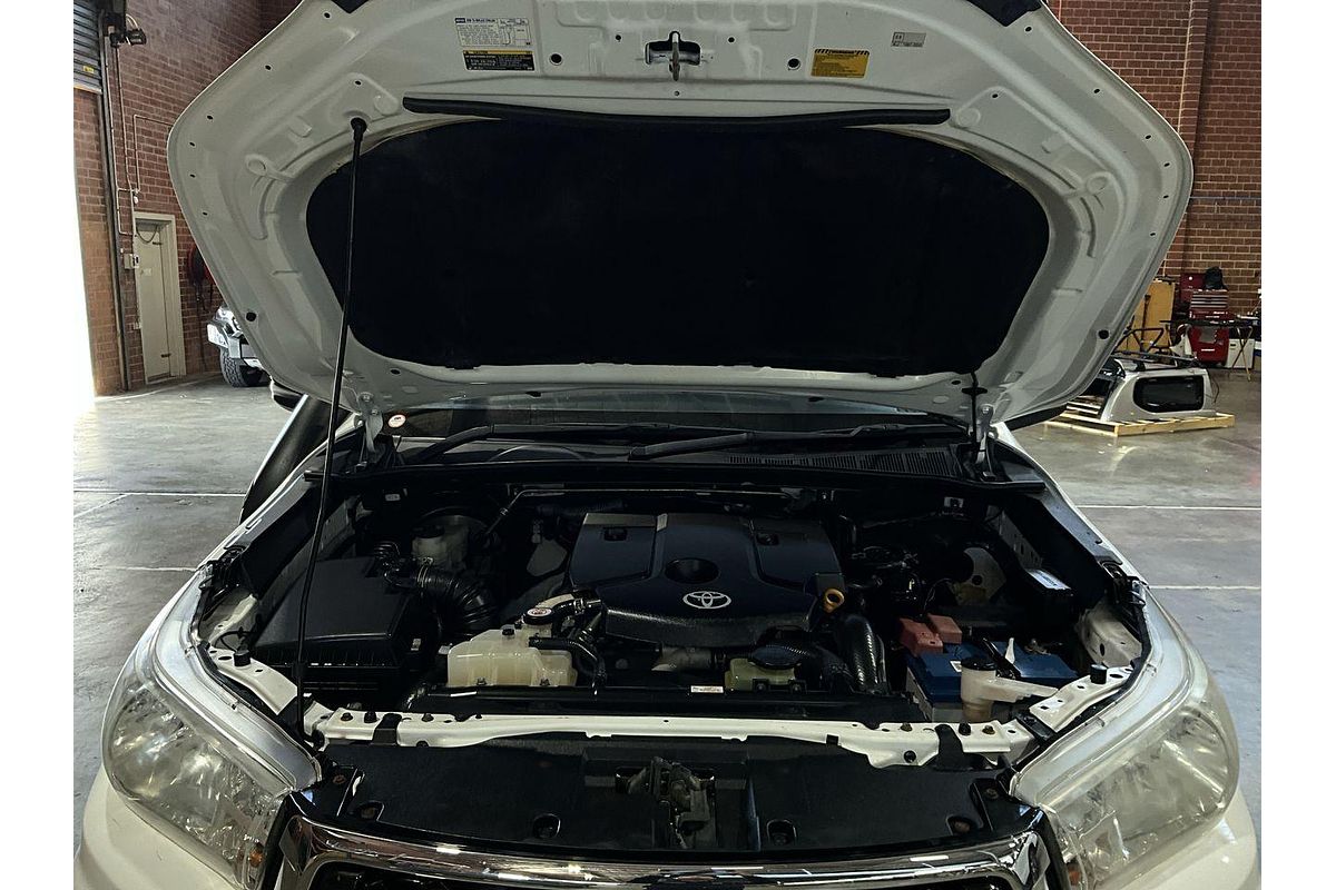 2020 Toyota Hilux SR GUN126R 4X4