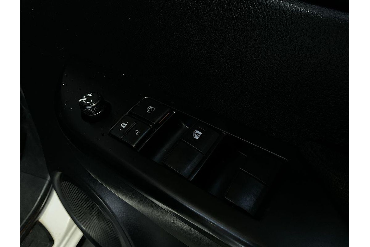 2020 Toyota Hilux SR GUN126R 4X4