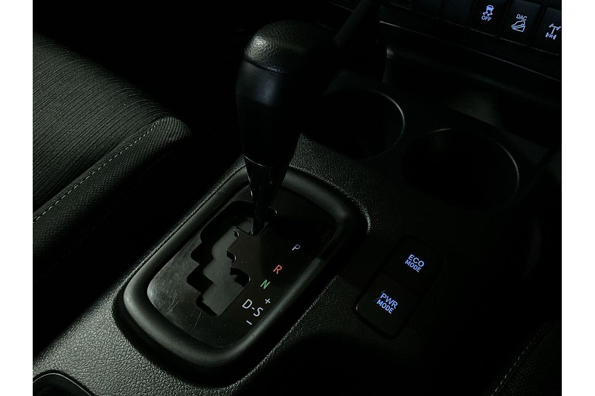 2020 Toyota Hilux SR GUN126R 4X4