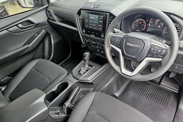 2025 Isuzu D-MAX SX High Ride Rear Wheel Drive