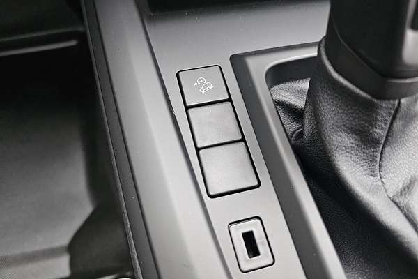 2025 Isuzu D-MAX SX High Ride Rear Wheel Drive