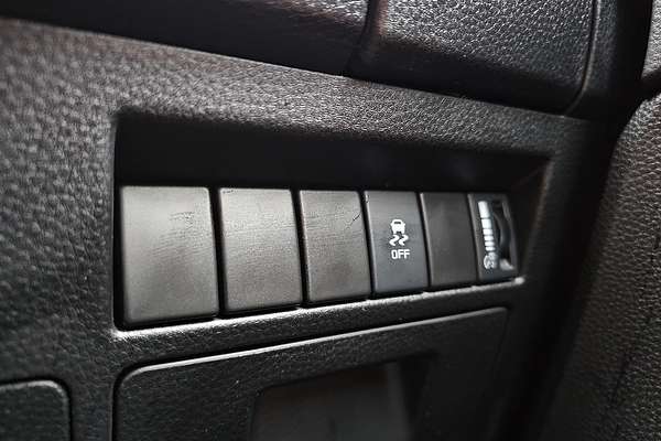 2025 Isuzu D-MAX SX High Ride Rear Wheel Drive