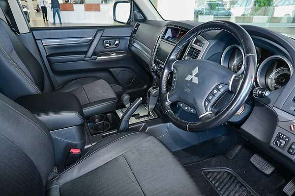 2021 Mitsubishi Pajero GLS NX