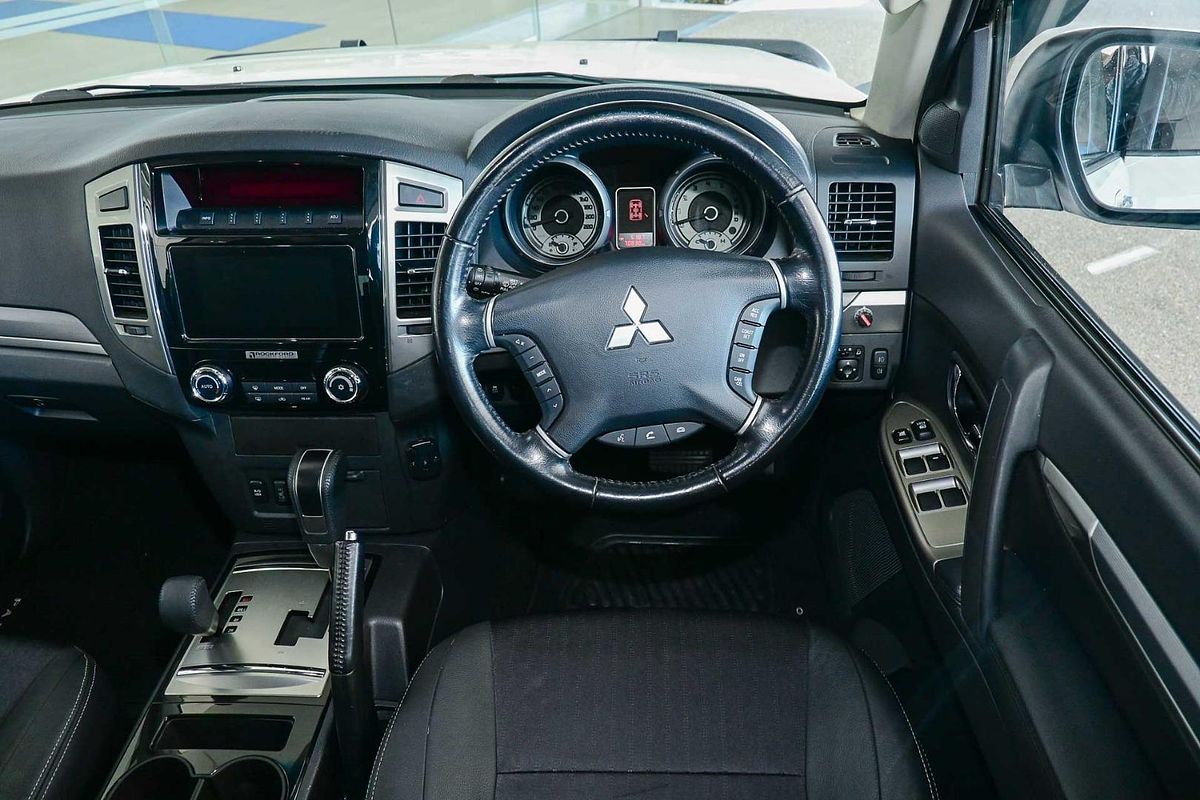 2021 Mitsubishi Pajero GLS NX