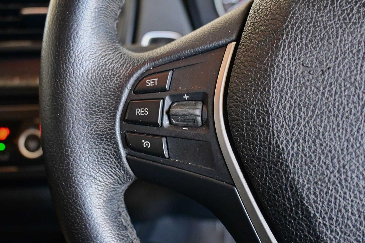 2013 BMW 1 Series 118i F20