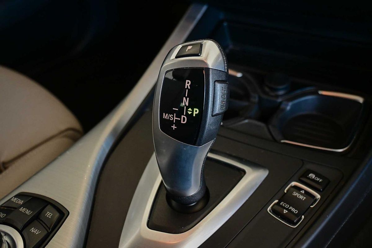 2013 BMW 1 Series 118i F20