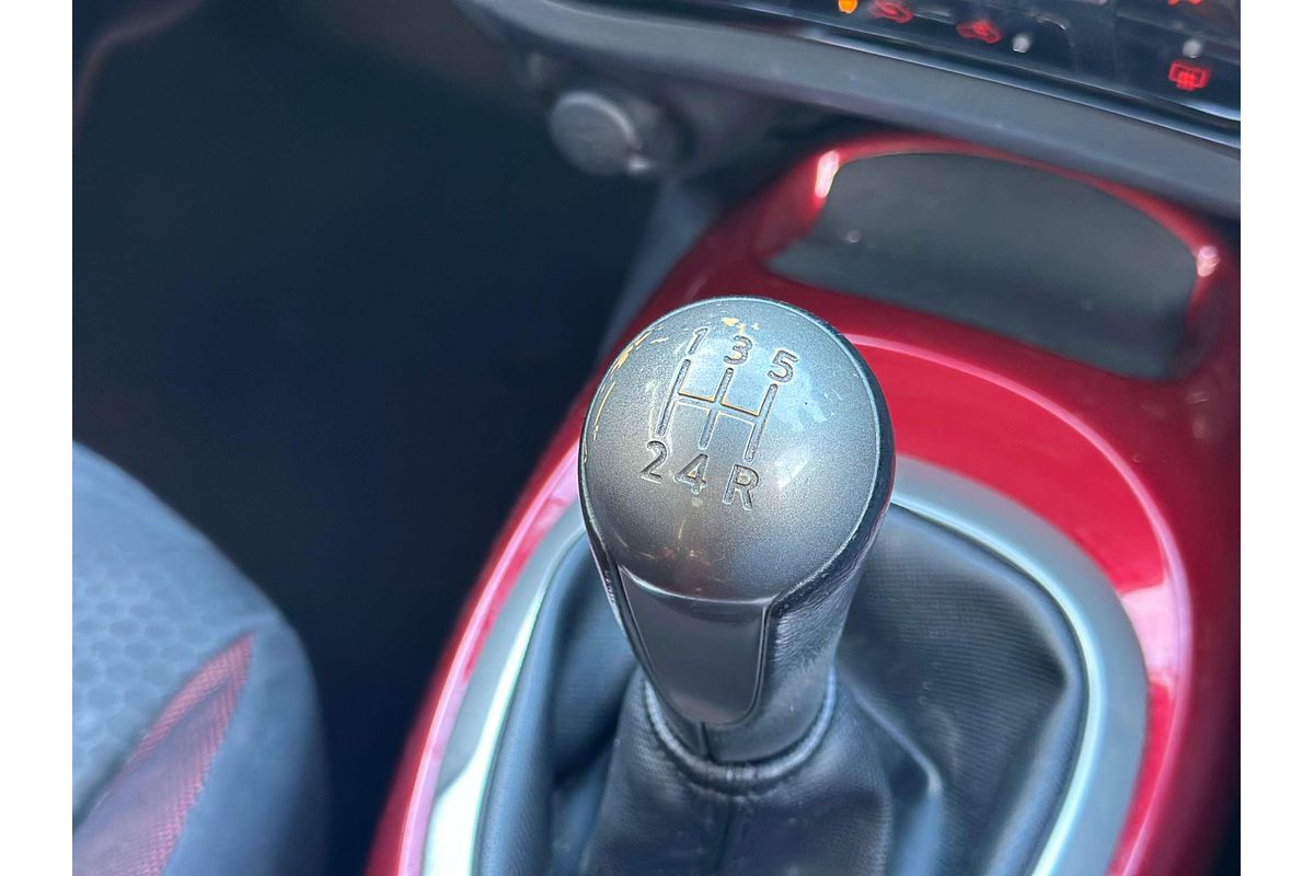 2013 Nissan JUKE ST F15