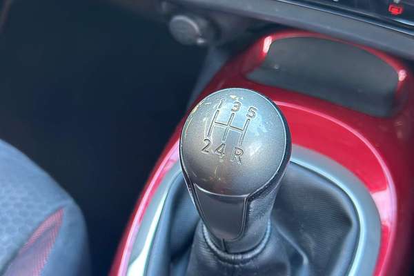 2013 Nissan JUKE ST F15