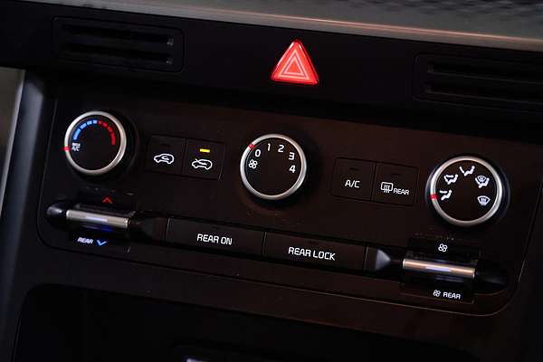 2022 Kia Carnival S KA4