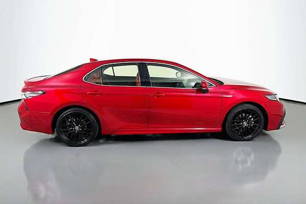 2022 Toyota Camry SX AXVH70R