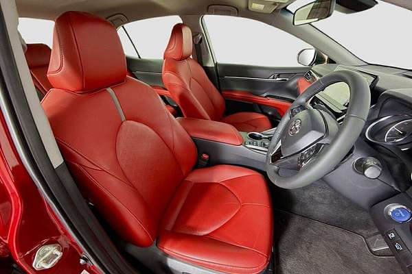 2022 Toyota Camry SX AXVH70R